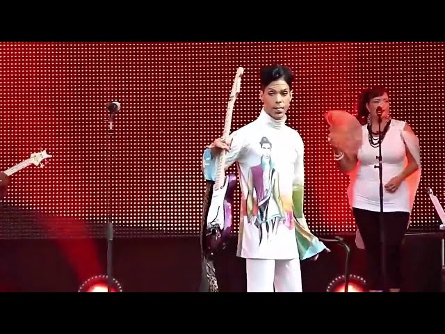 PRINCE LIVE - BERLIN 2010 - FULL CONCERT*HIGH QUALITY* 20TEN TOUR - PLEASE LIKE u0026 SUBSCRIBE FOR MORE class=