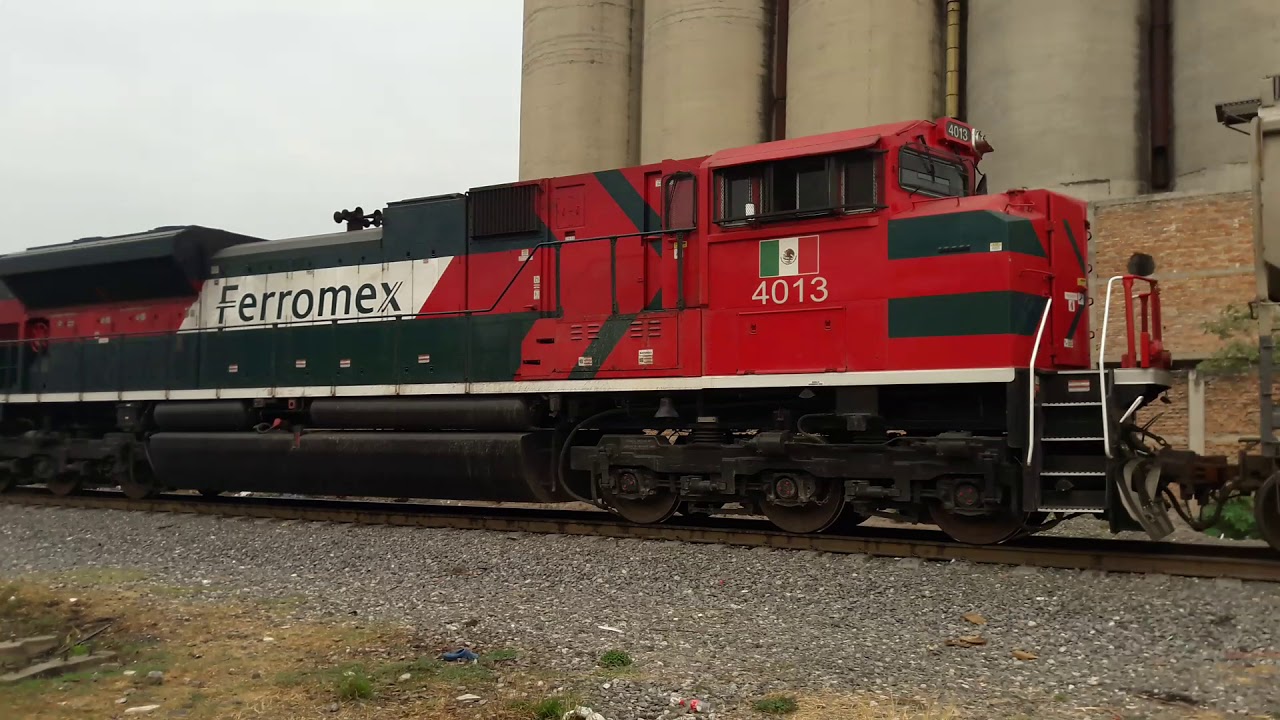 Tren Extraño Pues Llevaba Carros Cargadosvacios Sin Orden Ac4400 4573 4555 Sd70ace 4013 - 