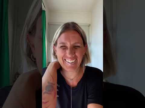 Soy… hembra humana, madre por elección y con convicción… amante, esposa, amiga, hermana, hija...