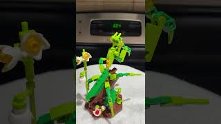 Q-Style Mantis Building Block Set #buildingblocks #prayingmantis