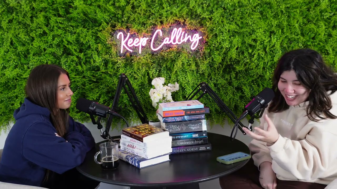 Our Recent Reads (WOLF KING/PAINT THE TOWN, DOVE/THE ONLY ONE LEFT/ADDICTED TO YOU...) - Episode 18