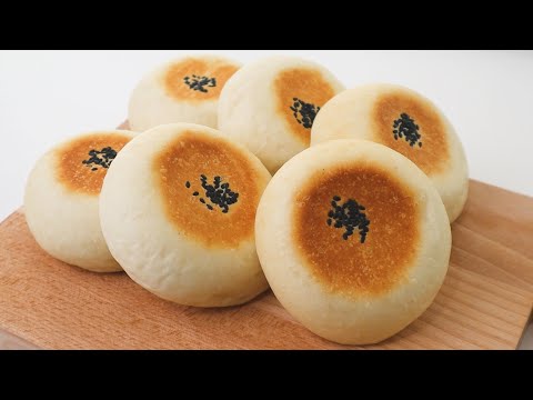 The most delicious bread I&rsquo;ve ever had! Such fluffy and soft! How to make red bean paste at home