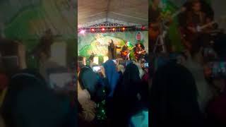 Man ana _ Suara Termerdu _ Wafiq Azizah