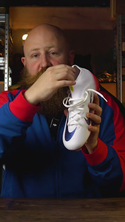 Why Is The Nike Mercurial Superfly 10 Academy BETTER Than The Vapor? #bootwizard #nikemercurial