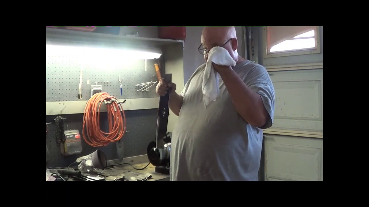 Sharpening Mower blades. Sharpening Commercial Mower Blades YouTube