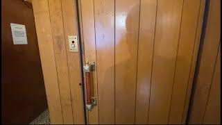 Awesome door! Schindler elevator (mod) - 3 rue des Eaux-Vives - Genève, Switzerland