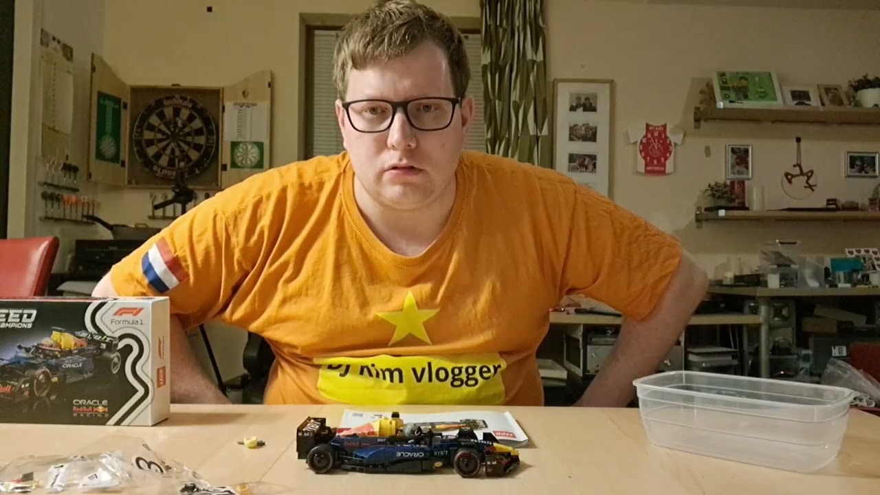 Dj kim vlogger Hoogmade red Bull lego zondag 22 februari