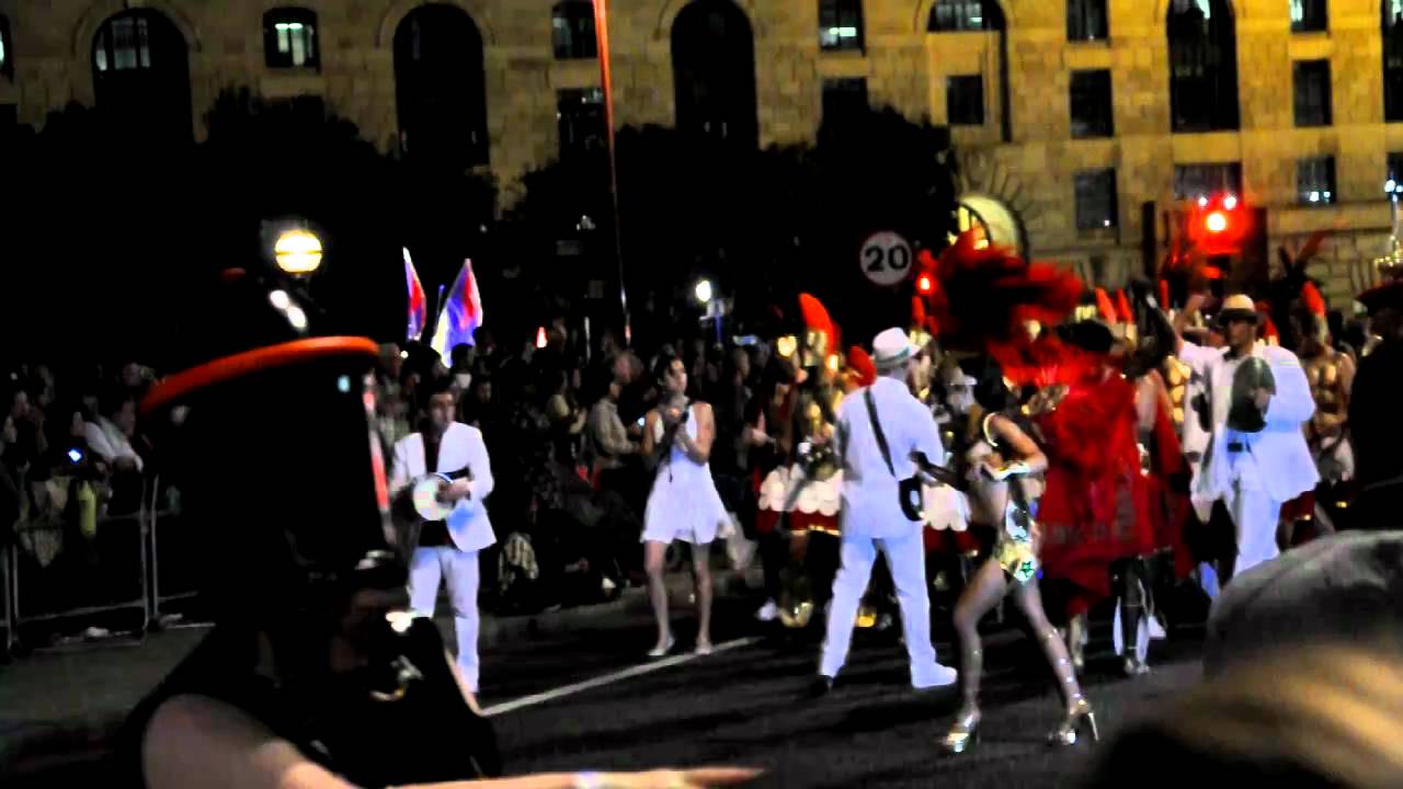 London School of Samba @ Thames Festival Night Carnival 2010