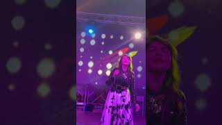 Video thumbnail of "CRISTINA D'AVENA - OCCHI DI GATTO  LIVE 20-05-2023  BY SUPERPAOLA"