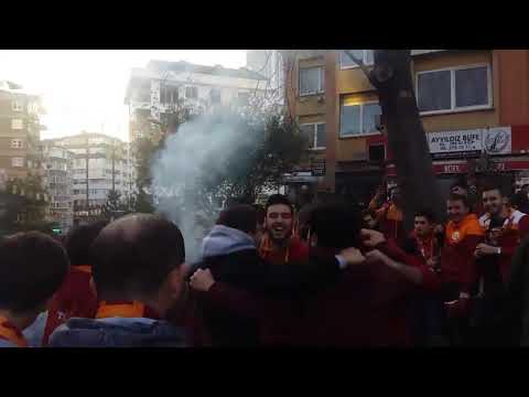 İşte Gerçek Holiganlar , Ananı s*ker GALATASARAY