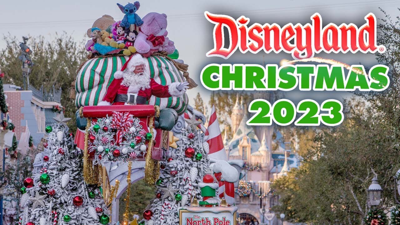 Christmas at Disneyland 2023 | Shows, lights, and decorations around the park