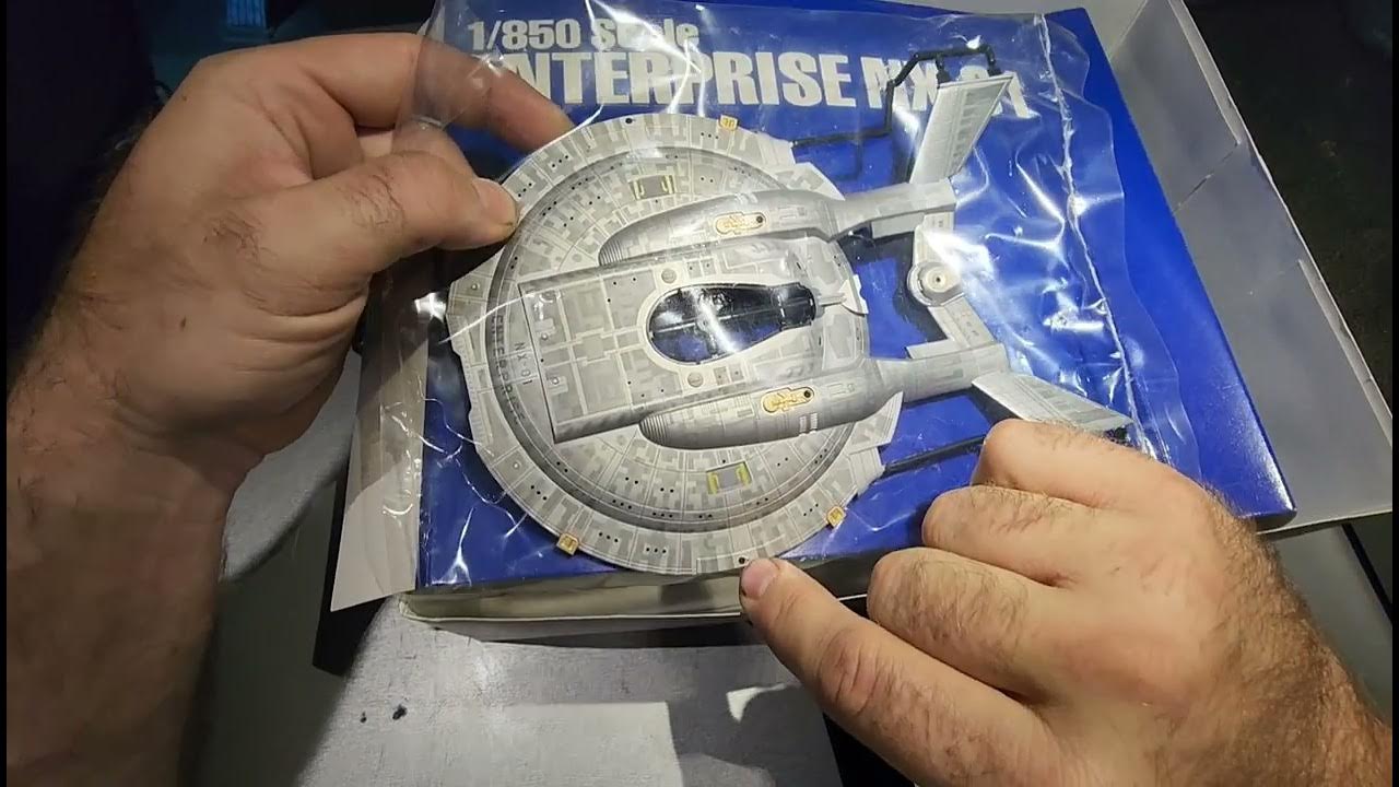 Bandai 916192 1/850 USS Enterprise NCC-1701 Build Review