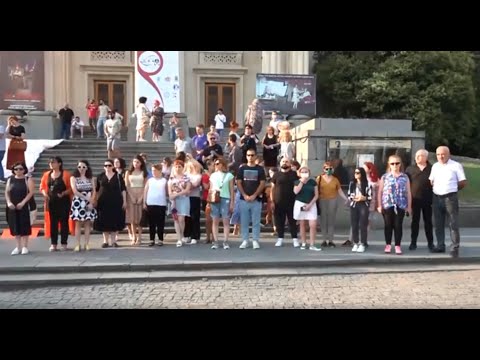 ჟურნალისტებისა და ოპერატორების მდუმარე აქცია ქუთაისში