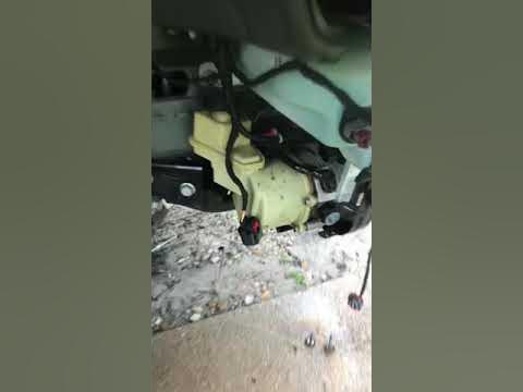 2013 Dodge Charger Hemi power steering pump fix part 1 - YouTube