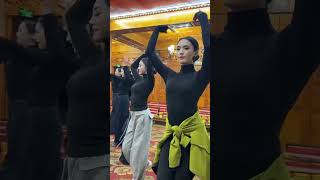 Beautiful Tibetan Girl Performing Traditional Dance in Shangri-La Tibet #shangrilatibet #getviral
