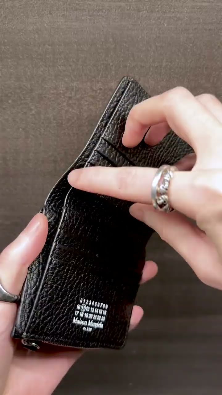 Maison Margiela(メゾン マルジェラ)WALLET FLIP FLAP SMALL #shorts