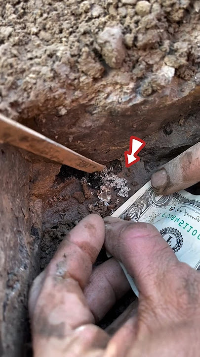 Discovery of diamonds while digging the ground
