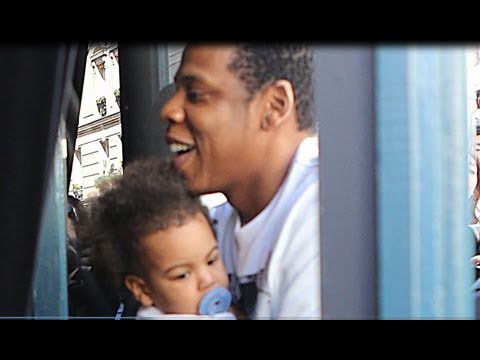 Beyonce and Jay-Z Play with Blue Ivy Carter!