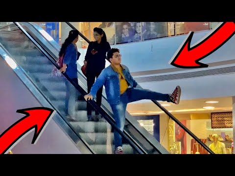 awkward-dancing-on-the-escalator-prank!!-in-india-|-prank-on-cute-girls-|-best-prank-2019-|-mumbai-|