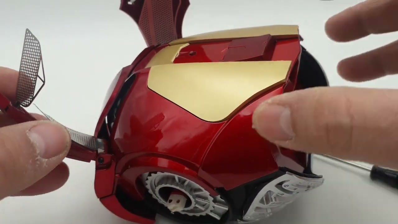 Iron man De Agostini N91 montaggio corazza lombare posteriore Consiglio importante sostituzione vite