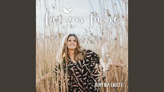 Video thumbnail of "Josefina Gniste - Det finns ingen som vår Gud"