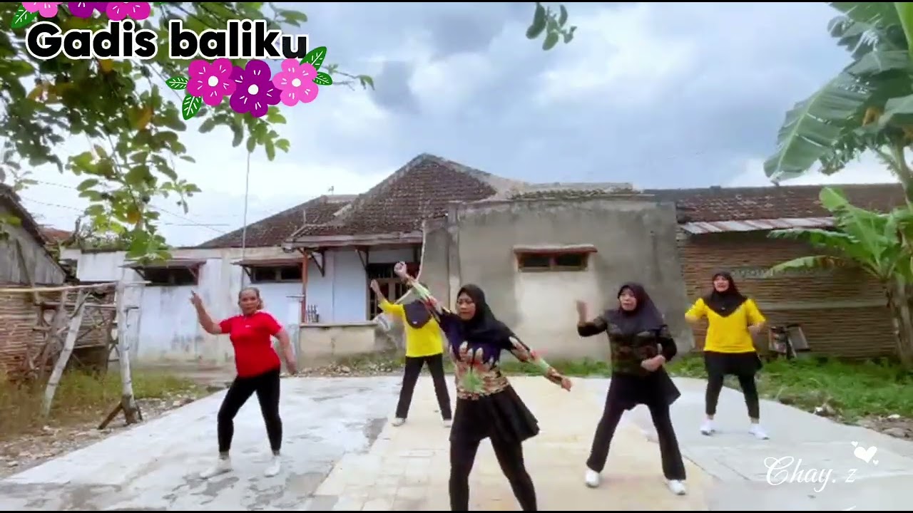 Senam kreasi *GADIS BALIKU* #senam #kresi #ibuibu #zahara