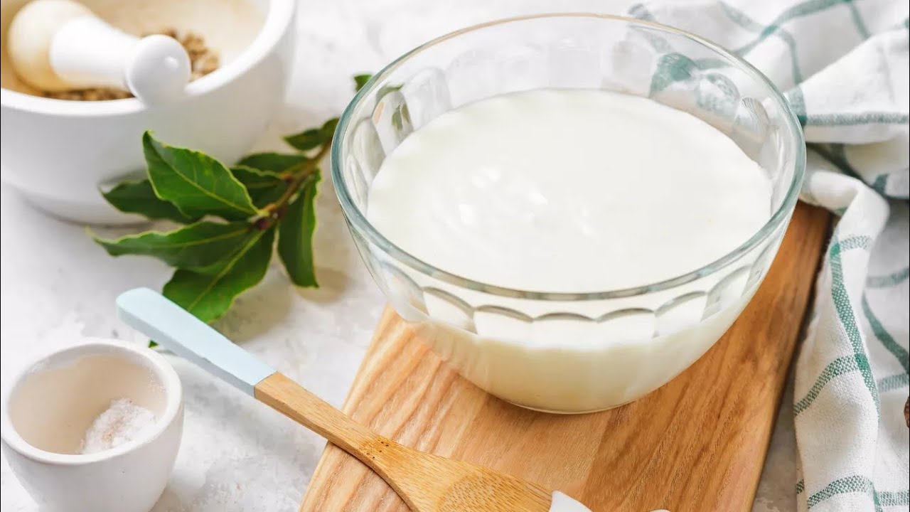 BECHAMEL SAUCE or WHITE SAUCE (Isosi y'umweru)#Subsribe and Share#