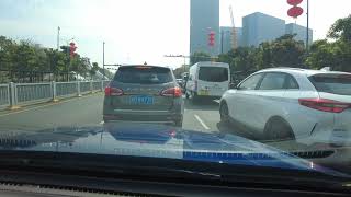 Driving in Shenzhen while listening to Raim's 4 Dongelek / Катаемся по Шэньчжэню слушая музыку Раима