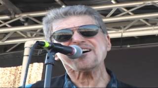 Miniatura del video "Mountain of Love - Johnny Rivers (w/ George Thorogood) @ VCBF - musicUcansee.com"