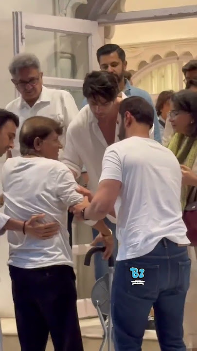 An emotional moment at Pankaj Dheer’s prayer meet of his close friends stumbled on the stairs,