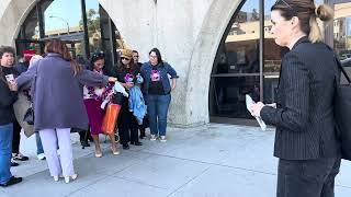 Antigloria Trevi Activists Become Rude To The Press