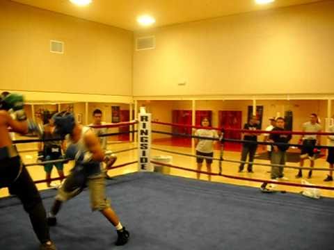 Frankie Gomez sparring in Santa Ana with Luis Ramos