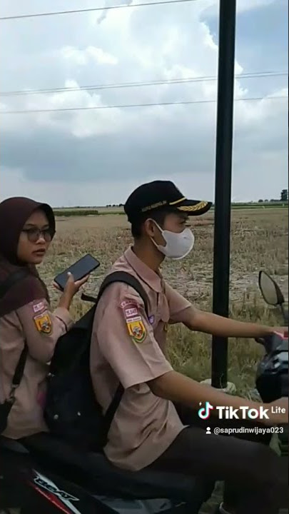 heleh heleh dunyo ngontrak liyane mung nyawang 😂