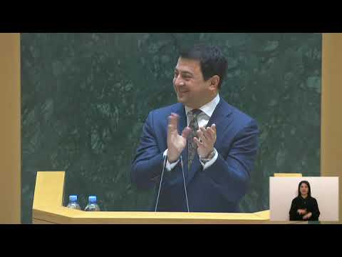 პარლამენტში ოპოზიციამ საბჭოთა კავშირის ჰიმნი გააჟღერა