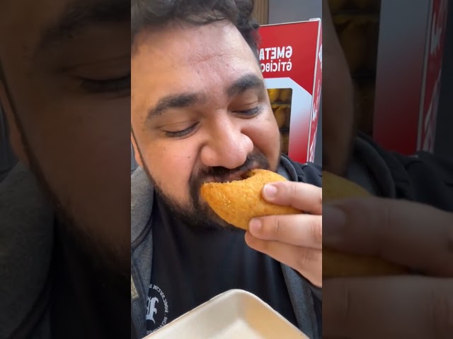 İÇLİ KÖFTE ASMR 🤤🔥 ÇITIR ÇITIR KIZARMIŞ İÇLİ KÖFTE  #asmr #içliköfte #mukbang #turkishasm