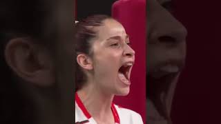 Tuğba Şenoğlu Feel Nothing