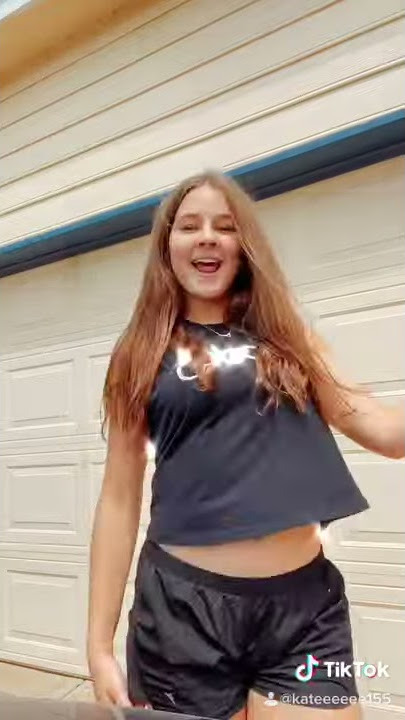 Greedy- Ariana Grande