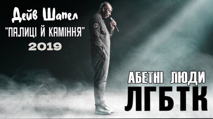 Әдемі бұлшық ет жігіт жұлқи бастады Күйеуім бағбанмен жұмыста болған кезде