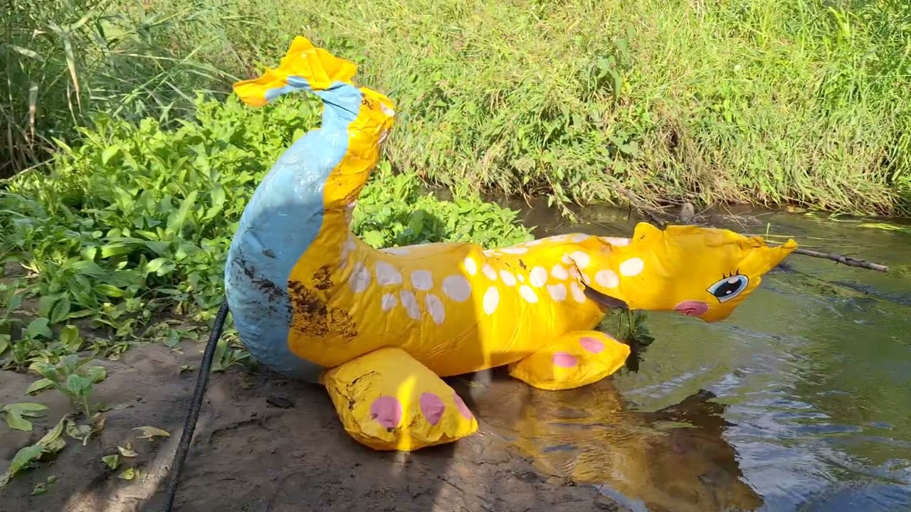 BESTWAY - Two-person inflatable yellow and blue dragon, inflated with hand pump - 10.08.2023