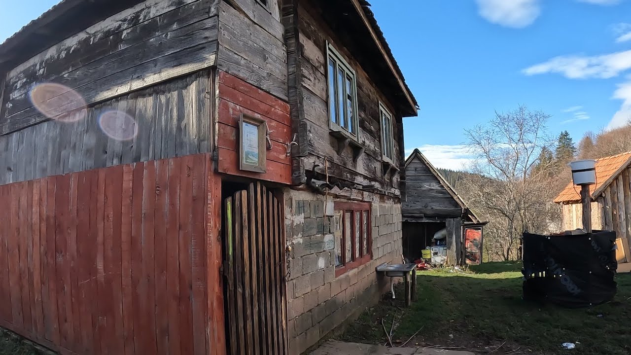 Selo Dunići bez stanovnika Šerzo i Hajrudin zadnji stanovnici osli iz ovog Sela