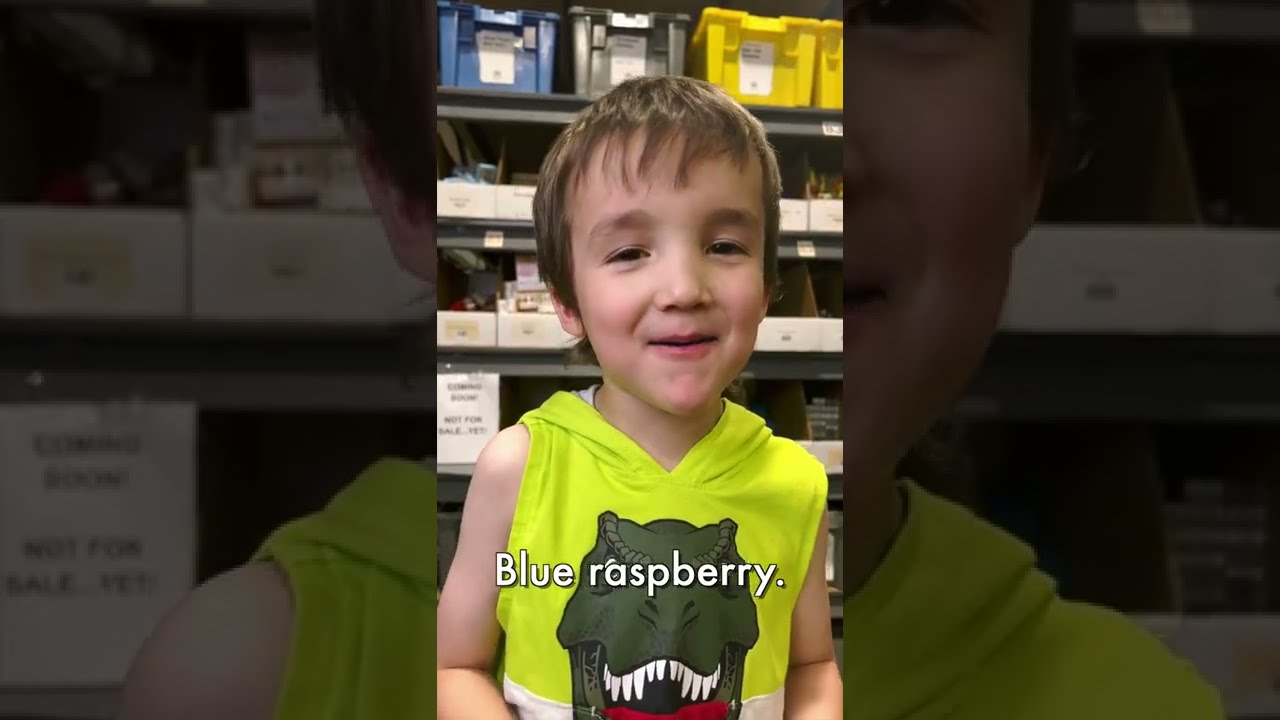 Vat19 Taste Tests a GIANT Sour Candy Tube YouTube