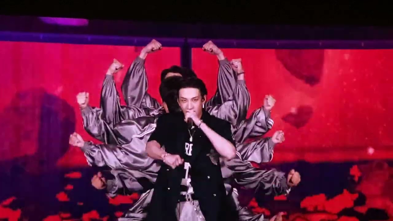 Stray kids dominate tour 