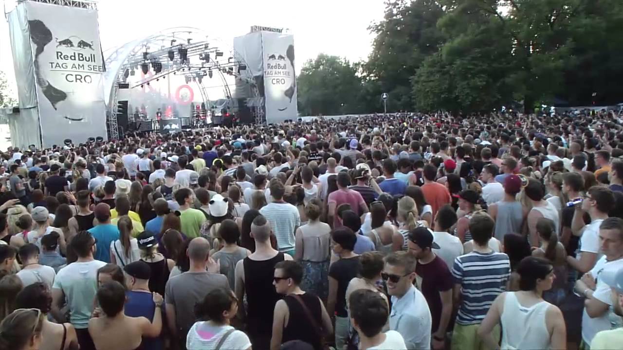 Cro - Melodie - Live in Konstanz 2014 