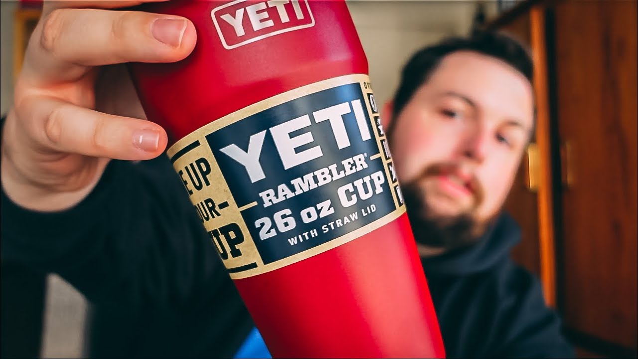 Yeti - 26 oz Rambler Bottle with Chug Cap Rescue Red