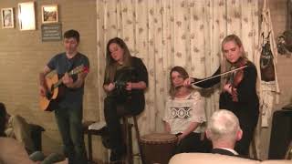 Folk At Home met Na Leanai - Ballynure Ballad