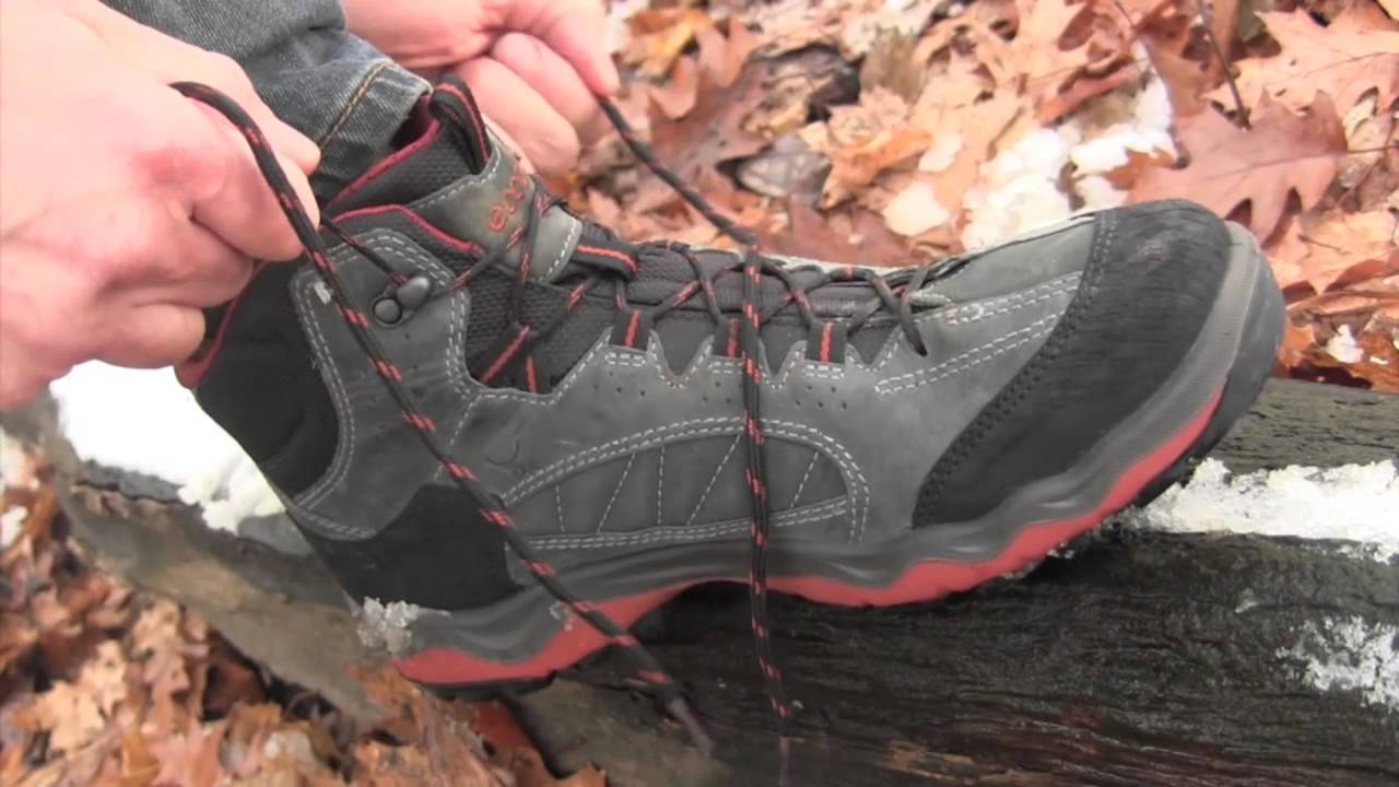 ecco ulterra mid hiking boots