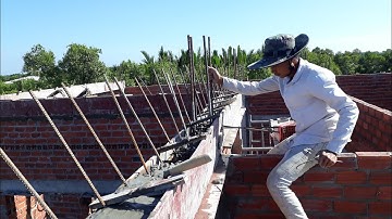 Đổ bê tông đà giằng trên cùng nhà mái thái - Nhà cấp 4 mái thái nông thôn giá rẻ