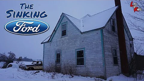 Melting Kitchen Abandoned Farm House! Kitchen fell into Basement!