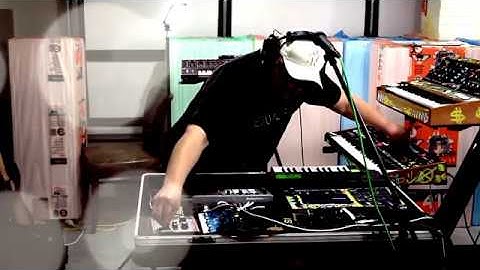 ZEN Session - Hidden Intro - Instrumental - Minimoog model D, OB6, Jupiter XM & Elektron Analog Rytm