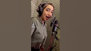 خلف الكواليس اغنيه يمه انا اللي يريده Lama Shreif 